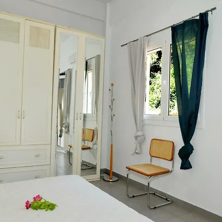 Ermones Garden Apartment Apartmán